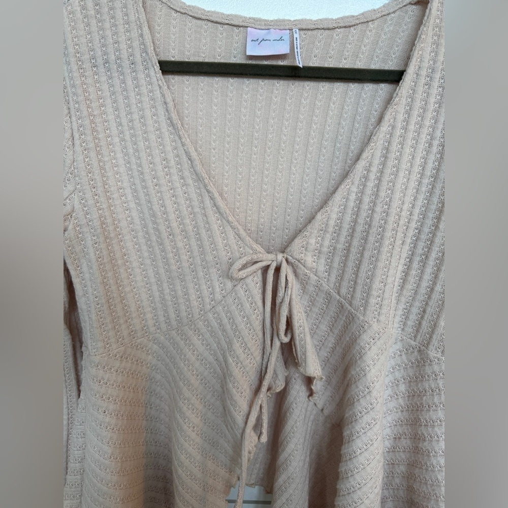 Out From Under by Urban Outfitters Lexi Flyaway Top
Size Medium - Picture 4 of 7